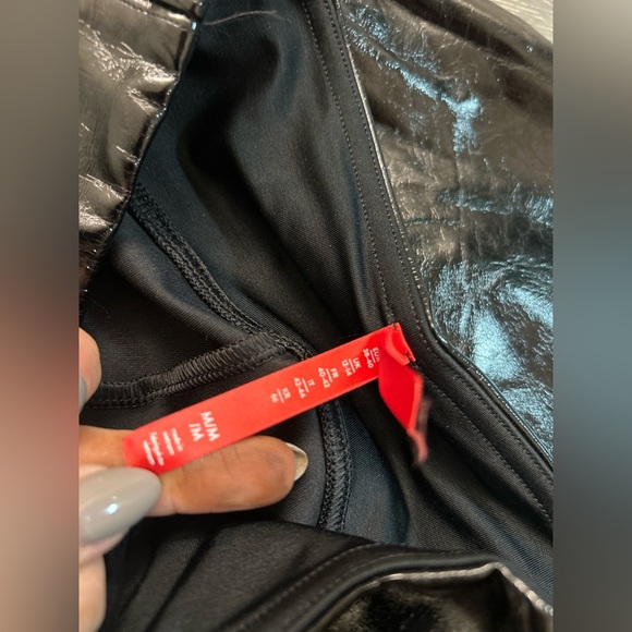 SPANX Shiny faux patent leather Black Leggings size M - Picture 4 of 11